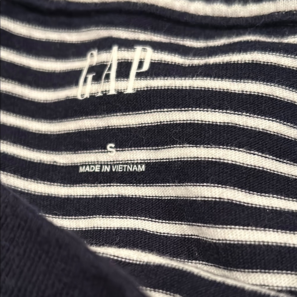 GAP Black and White Casual Raglan Mini Dress - Picture 6 of 9